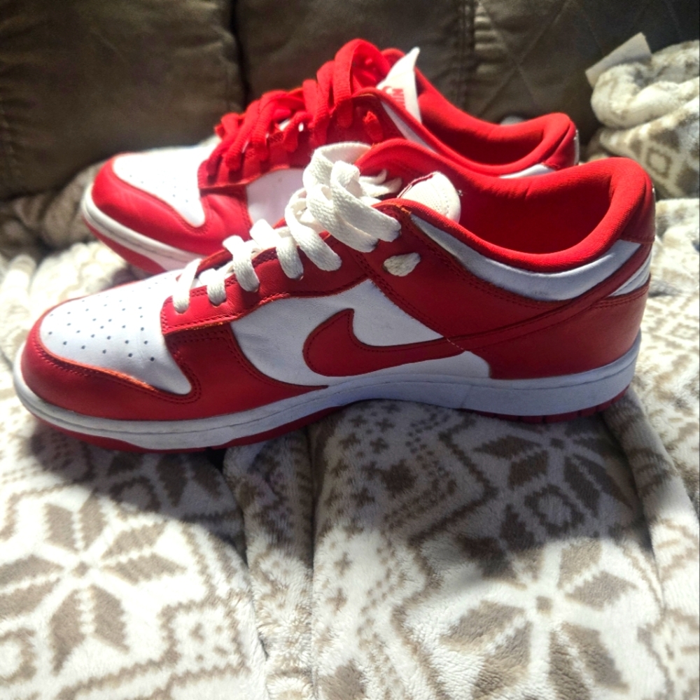 Red and White Sneakers Nike Dunks